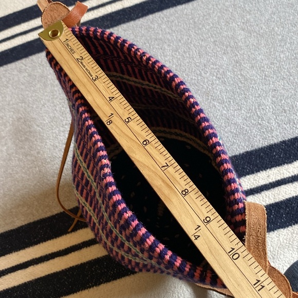 Woven bohemian leather strap bag - Picture 8 of 8